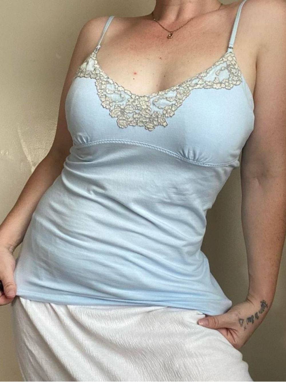 Y2k pale sky blue cami top - Picture 6 of 7